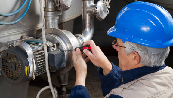 1660317517592 Workermaintenancehardhat