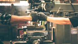 1660317528893 Workforceleadershipfistbump 1660317528893 Workforceleadershipfistbump