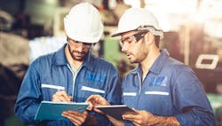 1660318166477 Workersclipboardtablethardhats 1660318166477 Workersclipboardtablethardhats