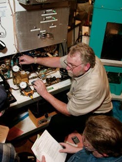 PS0406_OUTSOURCE_FIG_1 PS0406_OUTSOURCE_FIG_1