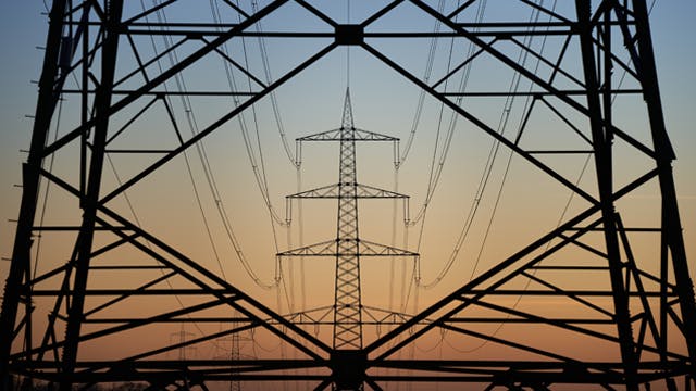 Worker suffers burns on 40% of his body after receiving 33,000-volt electric shock