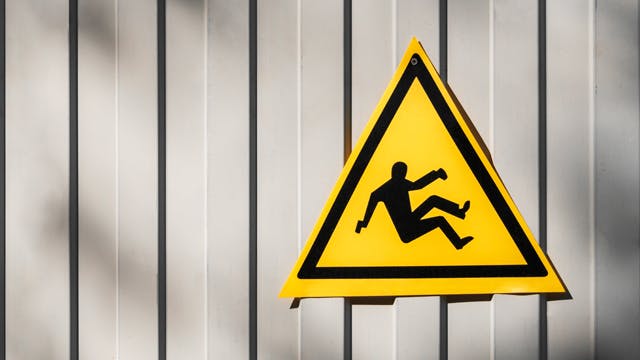 Worker falls to death at manufacturing plant, East Riding Sacks Ltd fined &pound;533K