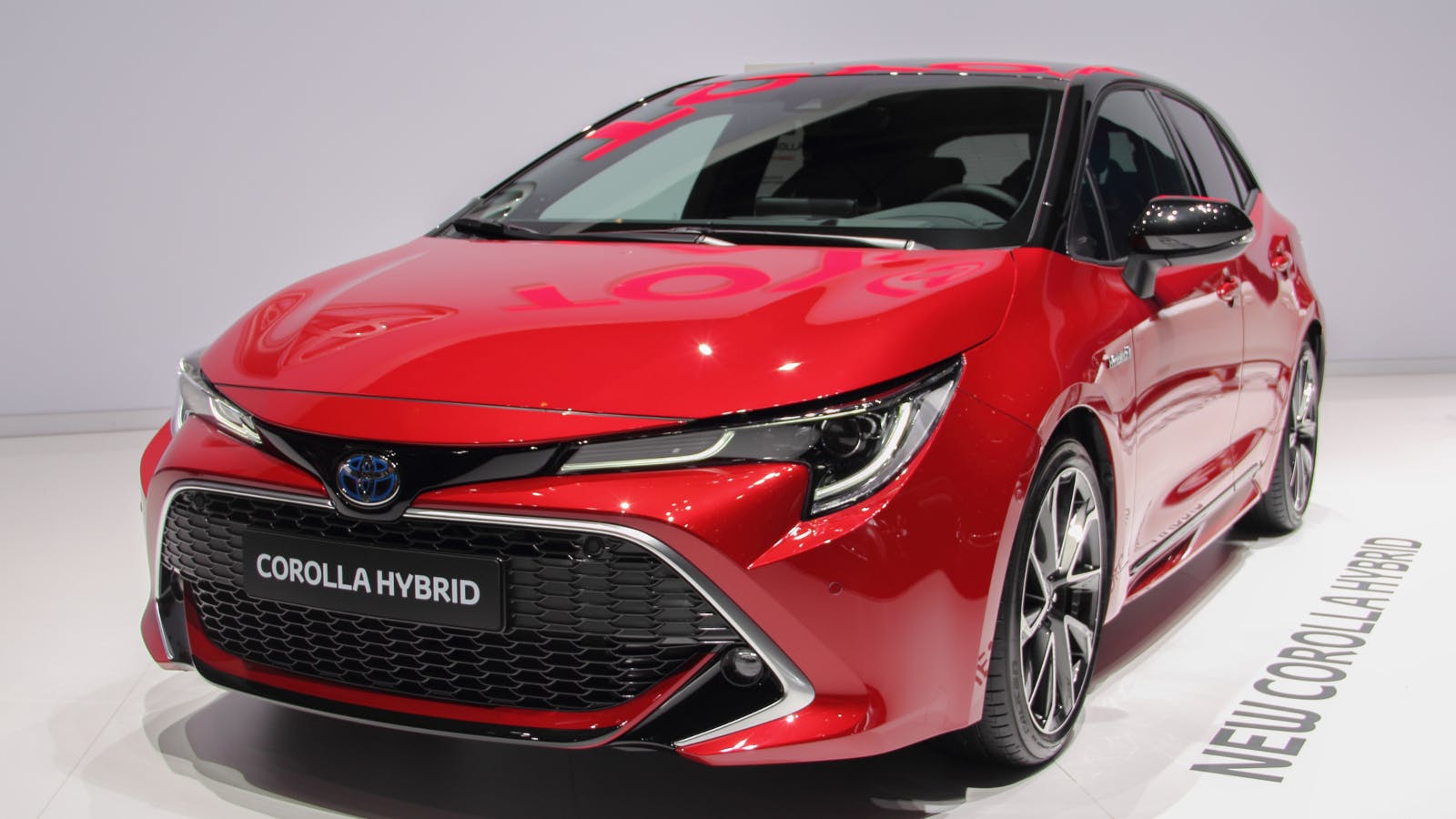 691cd3c2420d705cca6faacf Toyotahybridcorollasedan148253278boris Bascarevicd