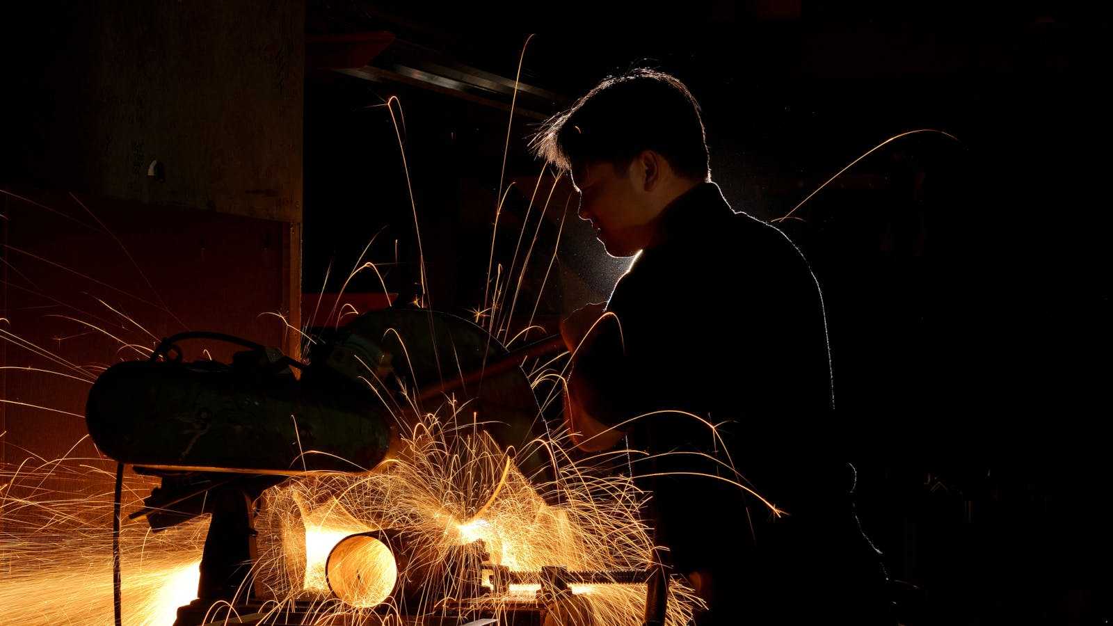 Jobs report: Manufacturing down 94,000 jobs year-over-year