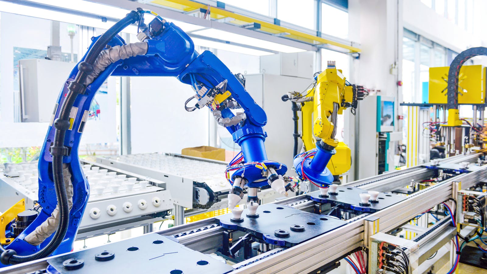 69e11a9f285856ed39b5ed28 Factoryrobotarmid 197997928photomalldreamstime