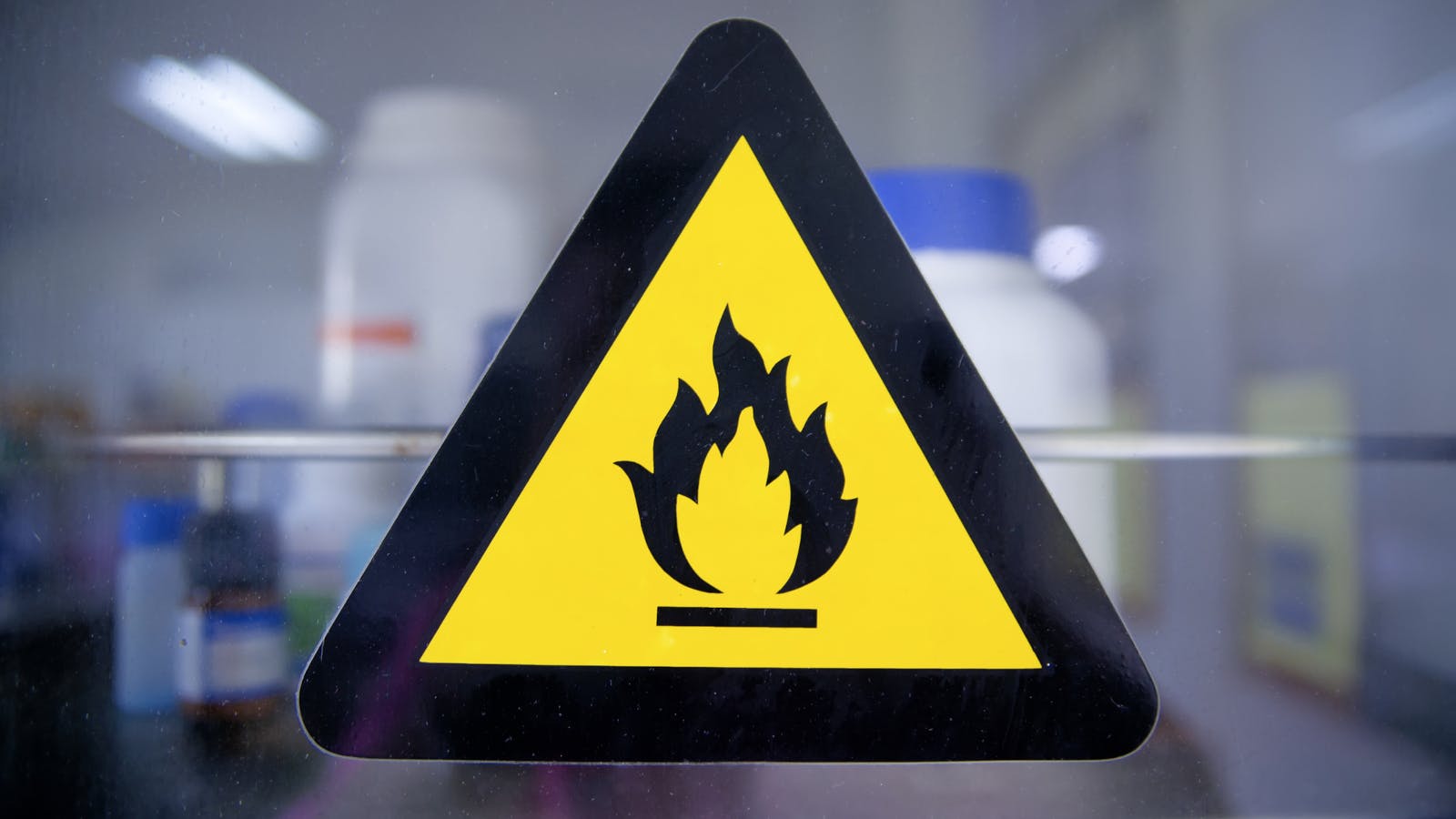 69e7e6a453685b7e63230758 Explosionwarning51765777puntasitchoksawatdikomdrea