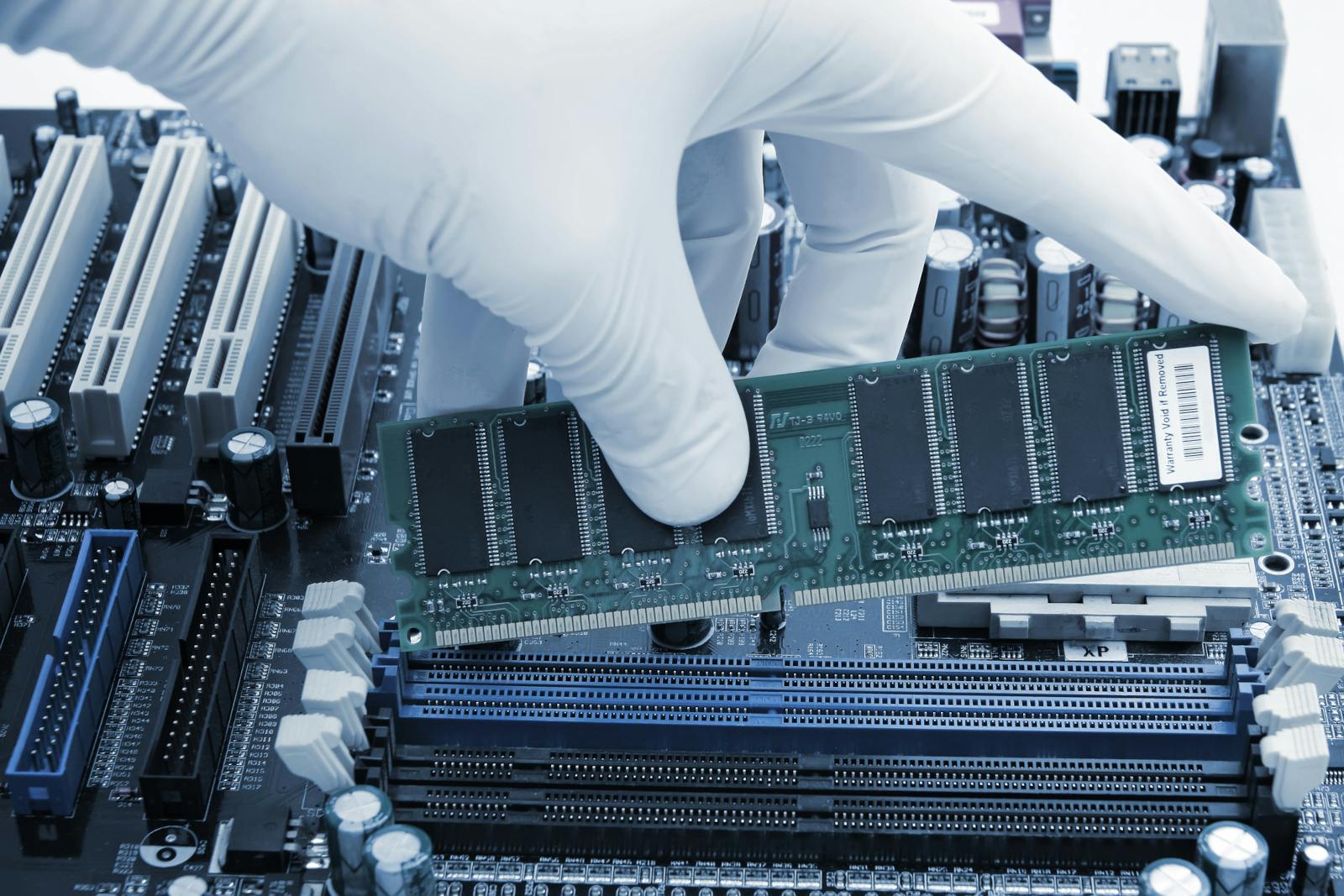 6a10bb72600f9eee21f91784 Computerraminstallation