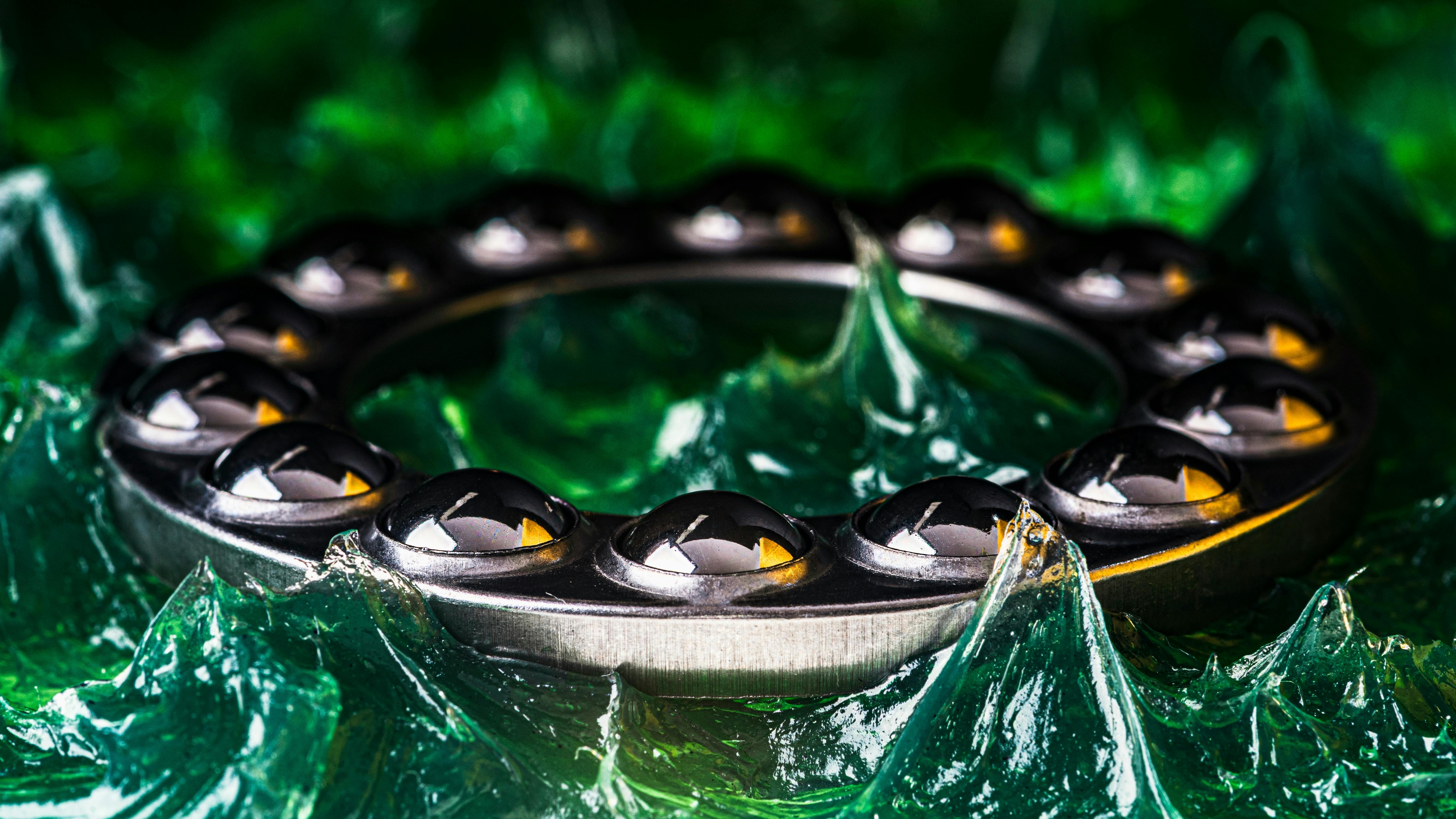 Why is determining the right amount of grease still so difficult?