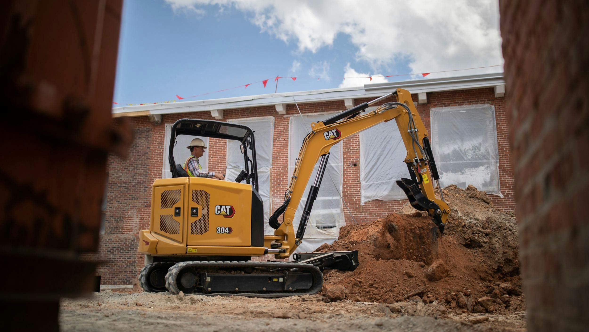 Caterpillar plans to open compact equipment manufacturing facility in ...