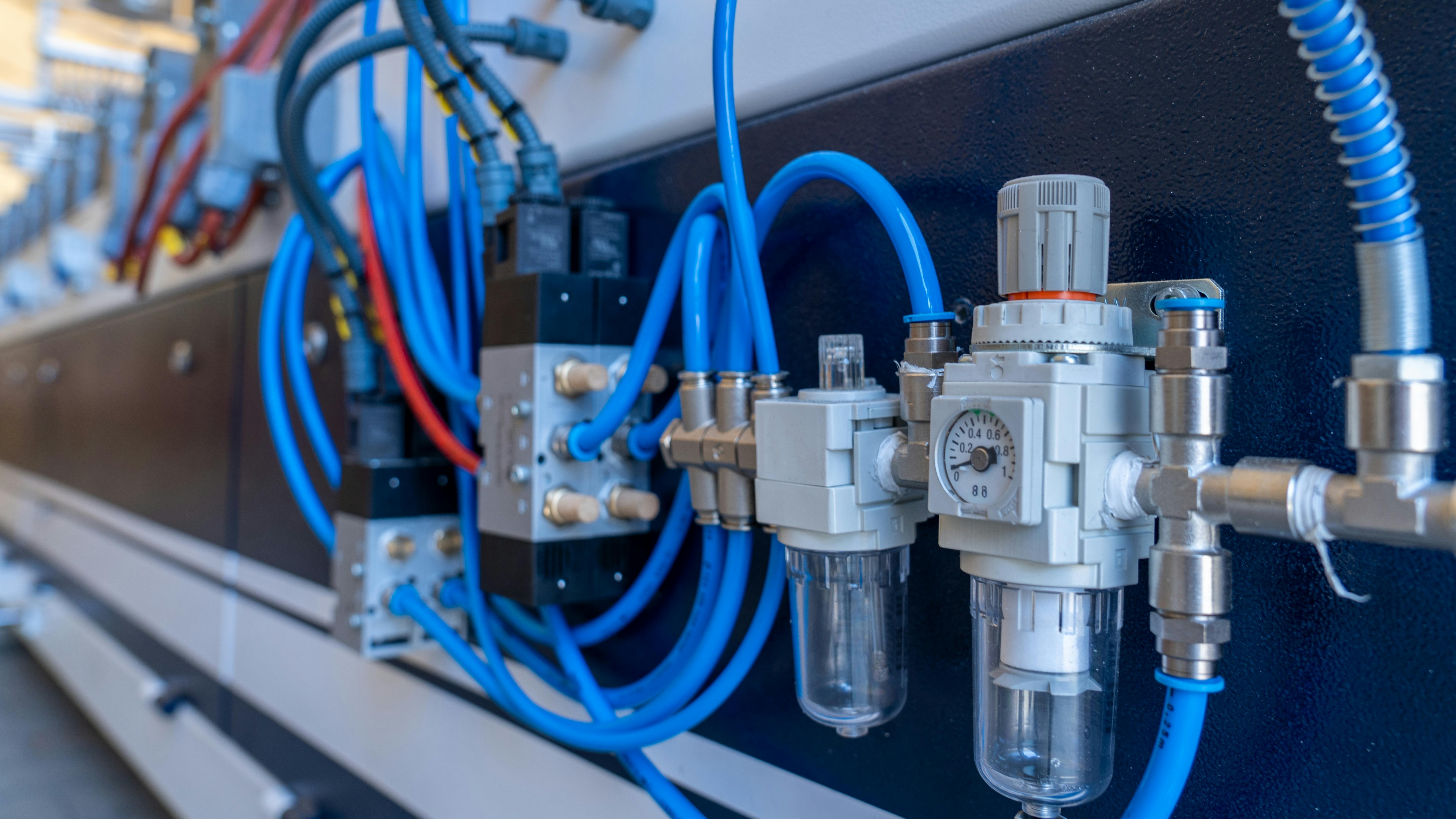 Compressed air controls